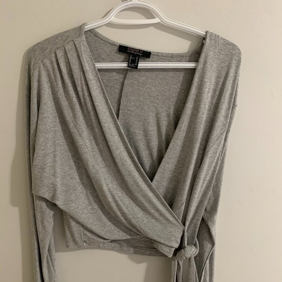 Women's Forever 21 Wrap Around Long Sleeve Top Fall - Picture 1 of 3